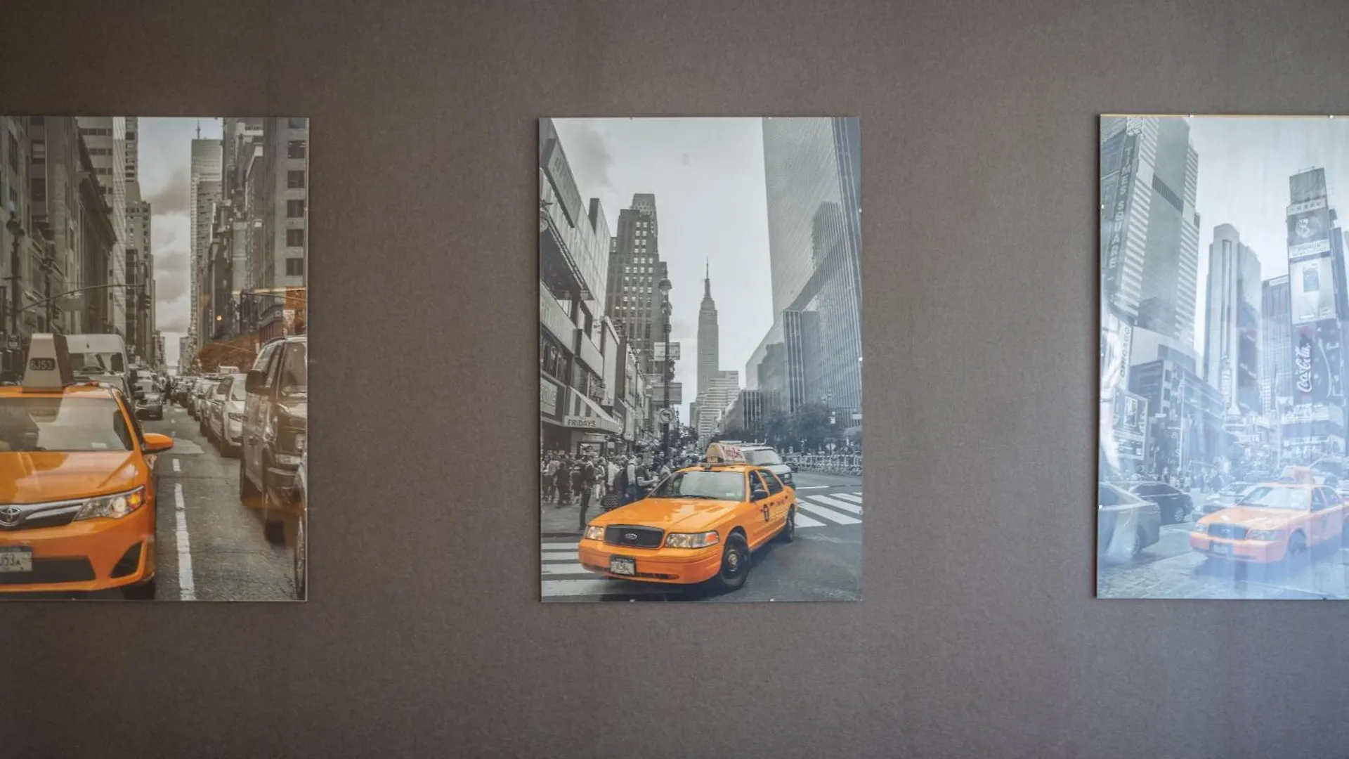 Route 66 Apartment Old Town - Properunit Wroclaw 0*,  Poland